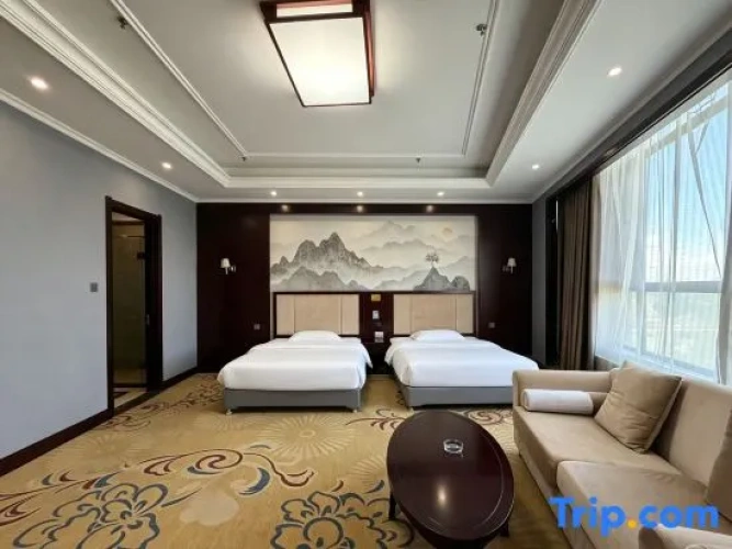 Deluxe Double Suite