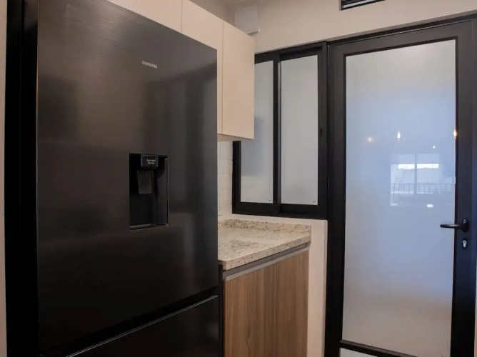 3 Bedrooms Apartment