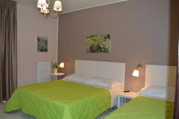 Standard Triple room with balcony
