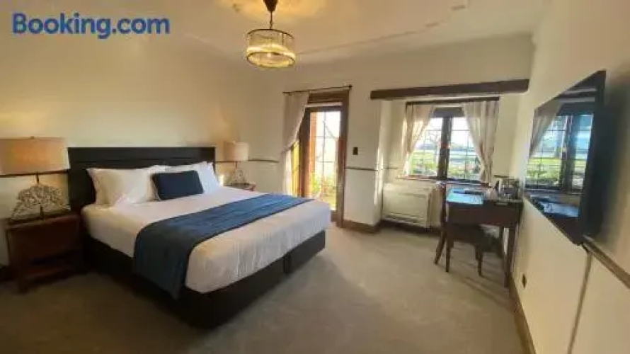 Grand Arden Mercure Monaco Resort