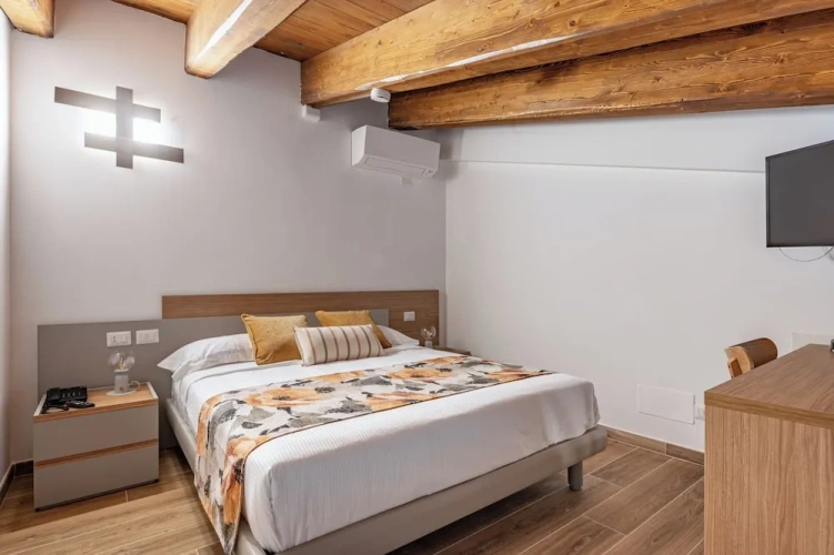 Standard Double Attic room