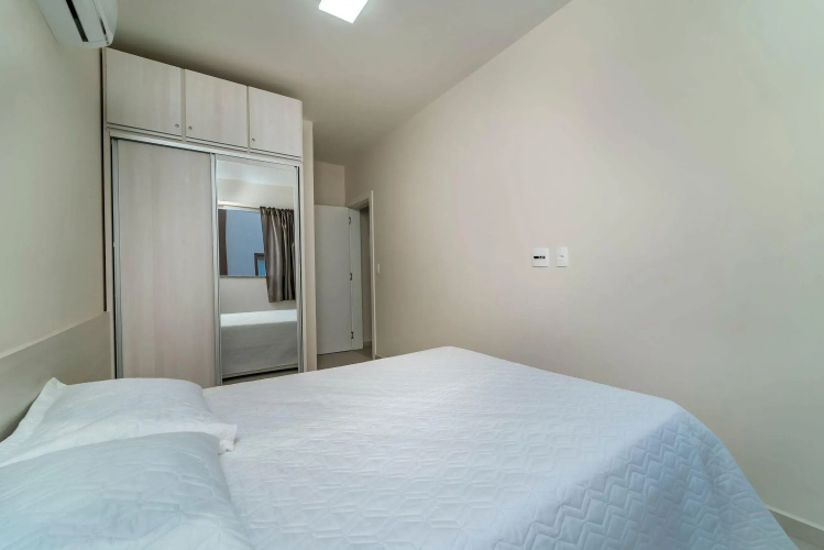 Apartamento 2 Dormitórios Com Churrasqueira
