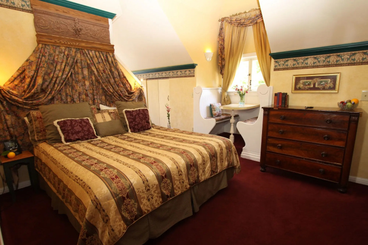 Napa Inn