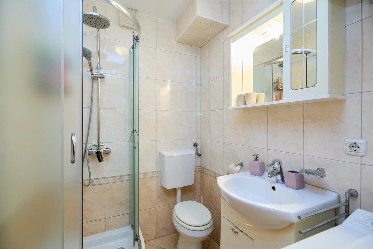 Apartment Promenada- 4pax with Parking