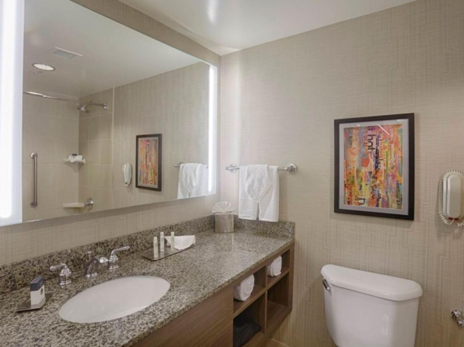 Deluxe Quadruple room with harbour view