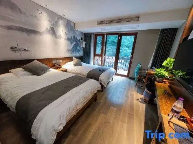 Standard Twin Family room