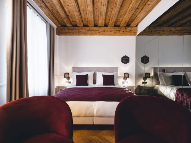 Hotel Heritage