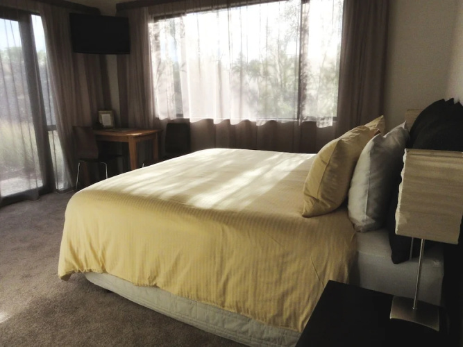 Pine Hill Lodge
