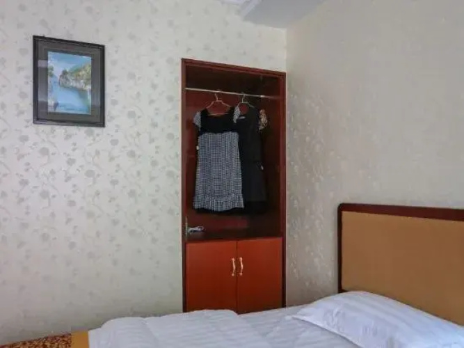 Yingcheng Hotel