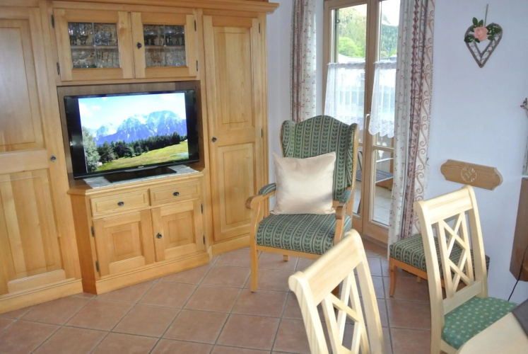 Ferienwohnungen Alpenperle