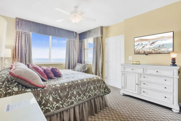 Emerald Key 603 Corner-unit Low-density 3 BR
