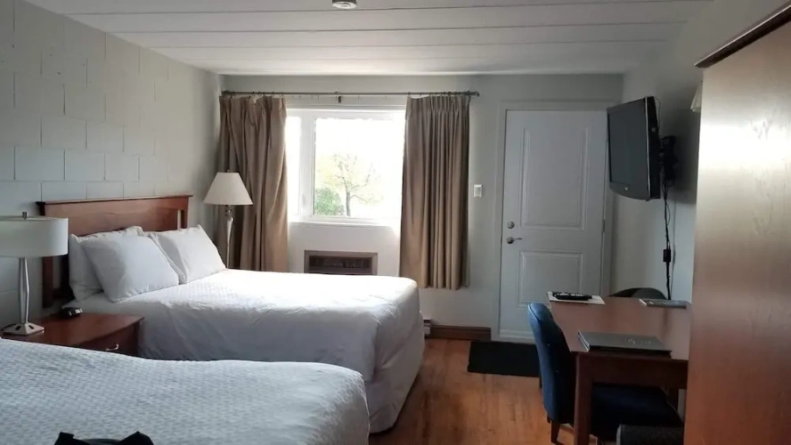 Economy Quadruple room