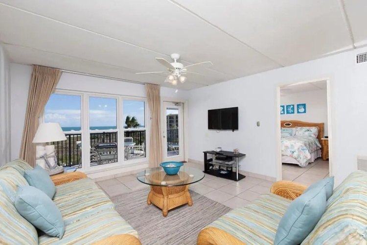 Saida I Condominium 402