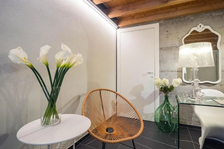 Teatro Romano Easy Suites