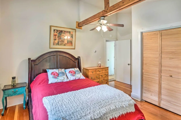 2 Bedrooms Cottage