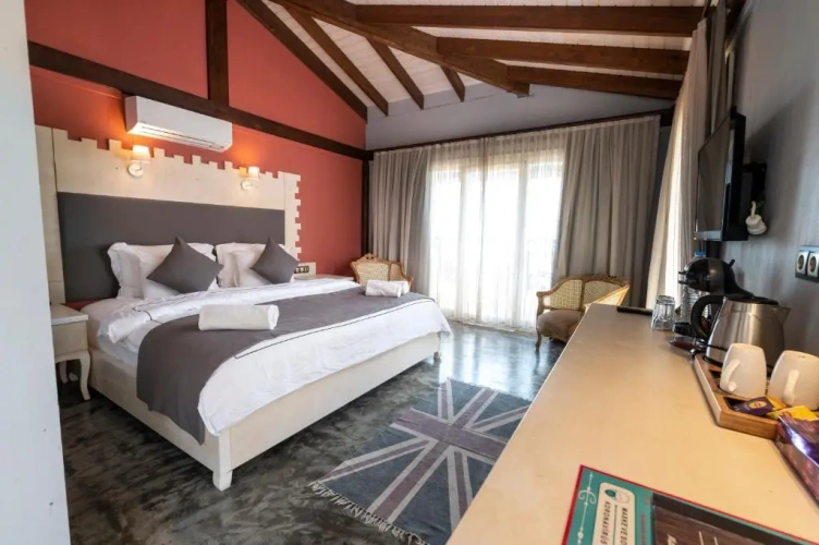 Deluxe Double room with balcony and with sea view