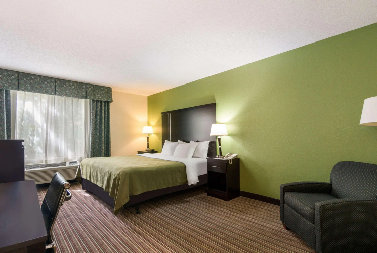 Quality Inn & Suites - Granbury