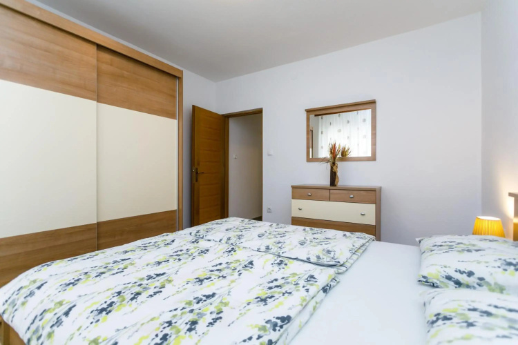 Holiday House Snjezana