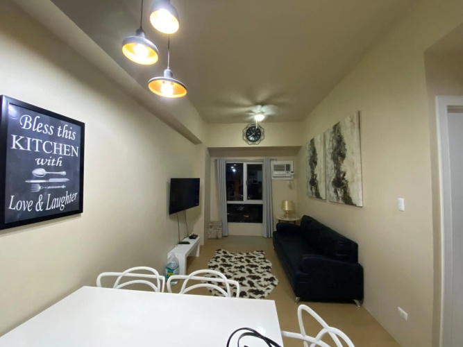 Spacious 1 Bedroom Unit at Centrio Tower