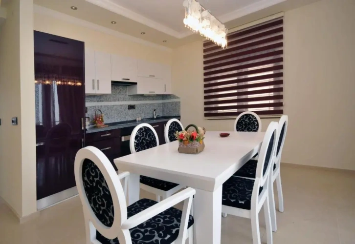 2 Bedrooms Apartment with balcony and with sea view