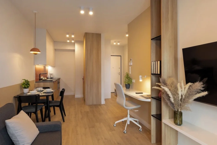 1 Bedroom Apartment with balcony