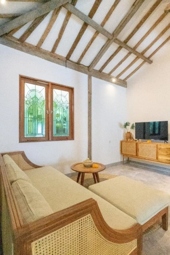 2 Bedrooms Villa with balcony