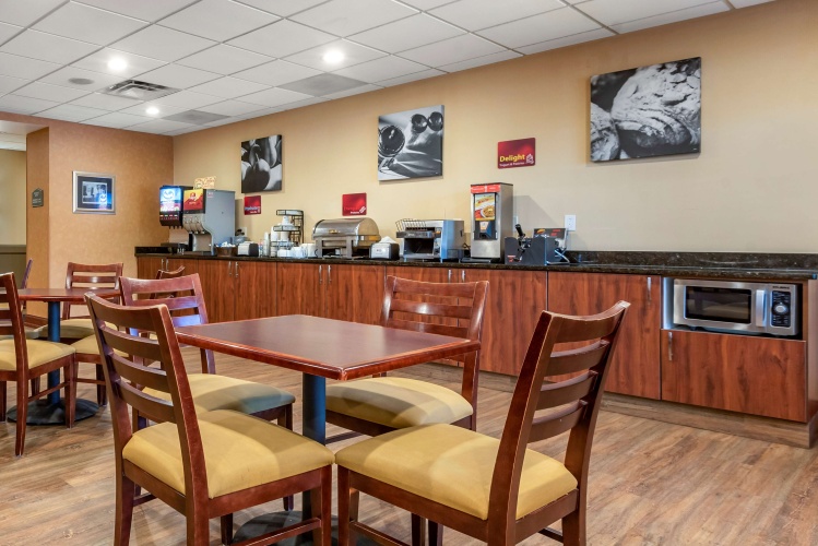 Best Western Plus Victor Inn & Suites photo 26