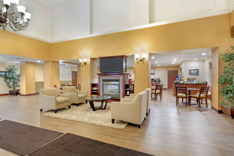 Best Western Plus Victor Inn & Suites photo 32