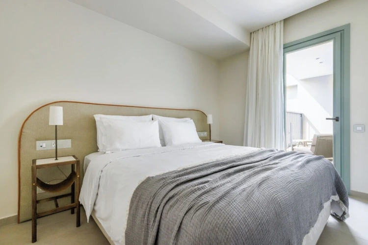Junior Suite with balcony and with garden view