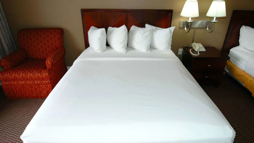 Ambassadors Inn & Suites