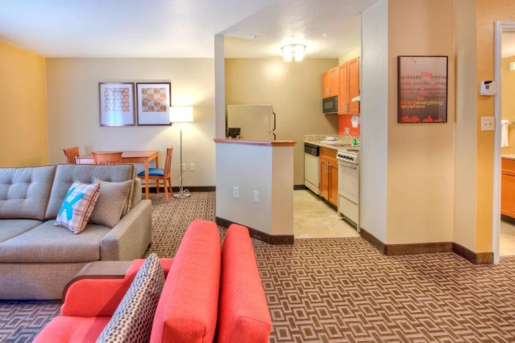 1 Bedroom Suite