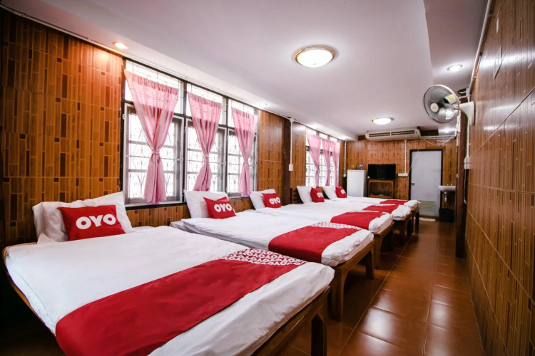OYO 402 Raknatee Resort