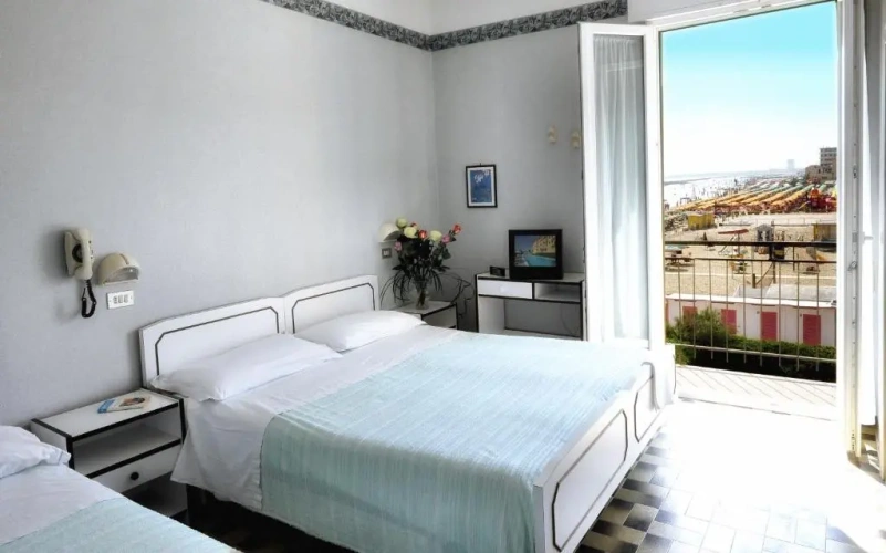 Deluxe Double room with balcony and with sea view