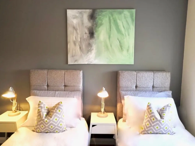 2 Bedrooms Deluxe Apartment