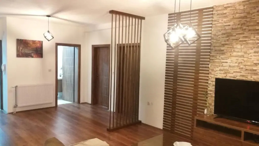 Gold Apartment