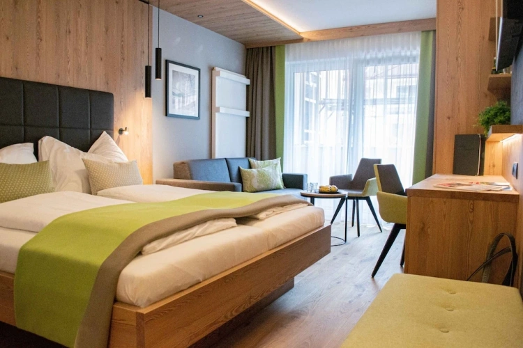 Deluxe Double room with balcony