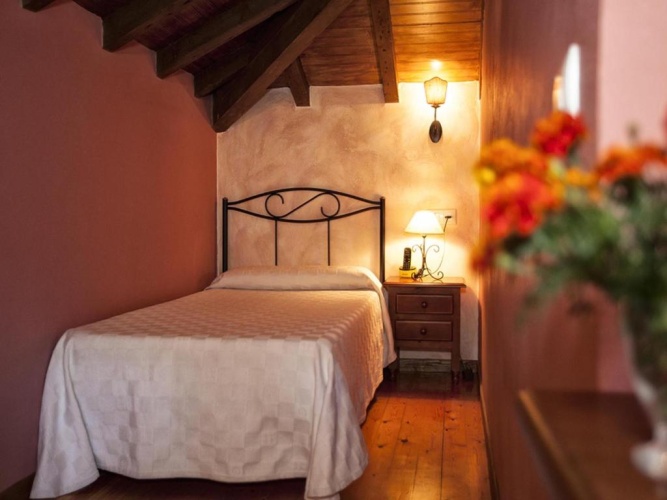 Standard Single room with view