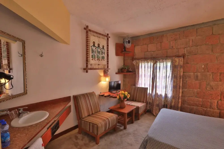 Roha Hotel