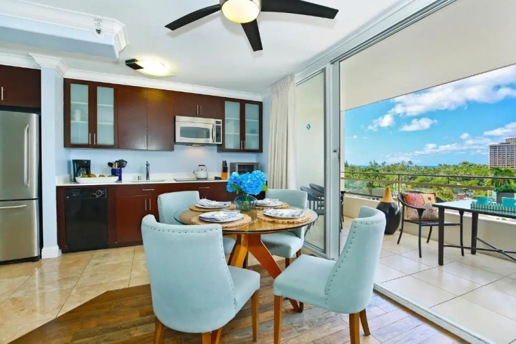 2 Bedrooms Apartment