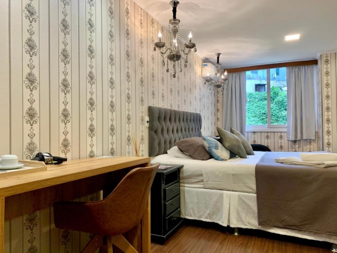 Deluxe Suite
