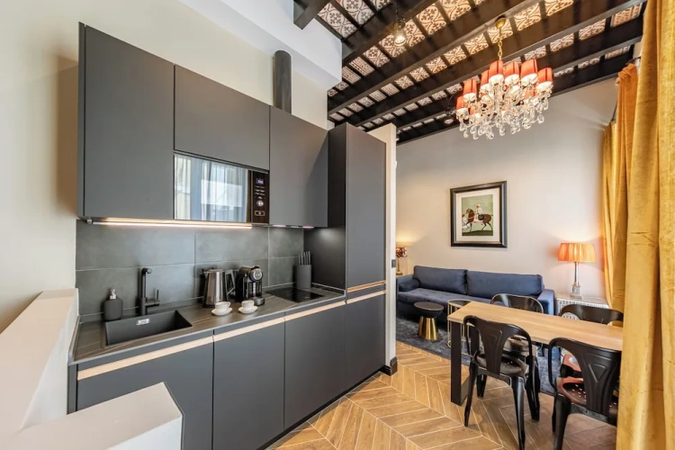 1 Bedroom Deluxe Apartment