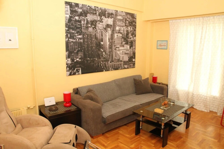 Colorful apartment in Athens!