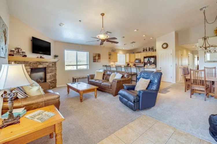 3 Bedrooms Apartment