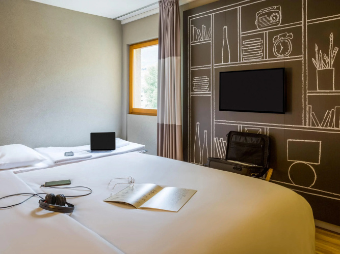 ibis Sion Hotel