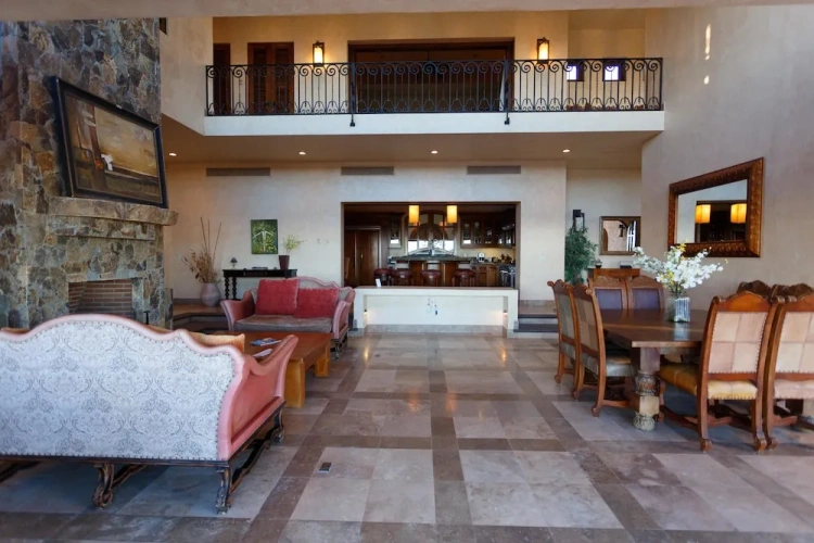 4 Bedrooms Luxury Villa with partial ocean view