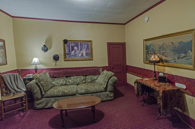 Armour's Hotel
