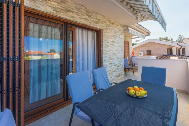 Apartment Vazmica
