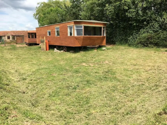 Willow, up-cycled caravan. Farm stay