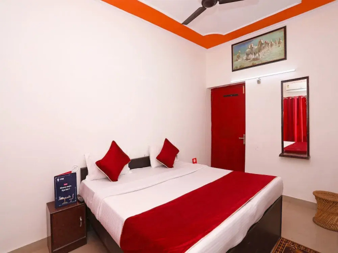 Oyo 10875 Optimum I Hotel