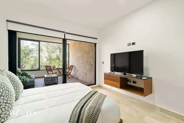 Spacious Loft W/garden View Pool + Jacuzzi GYM
